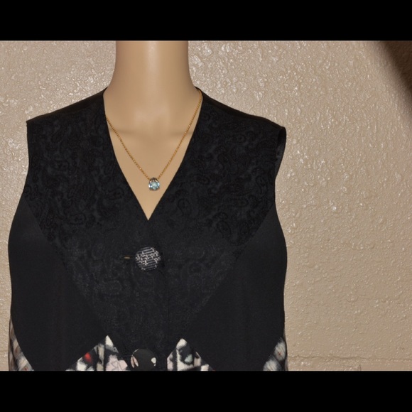 YASUKO VEST - Picture 2 of 8
